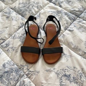Black Sandals - GB GIRLS